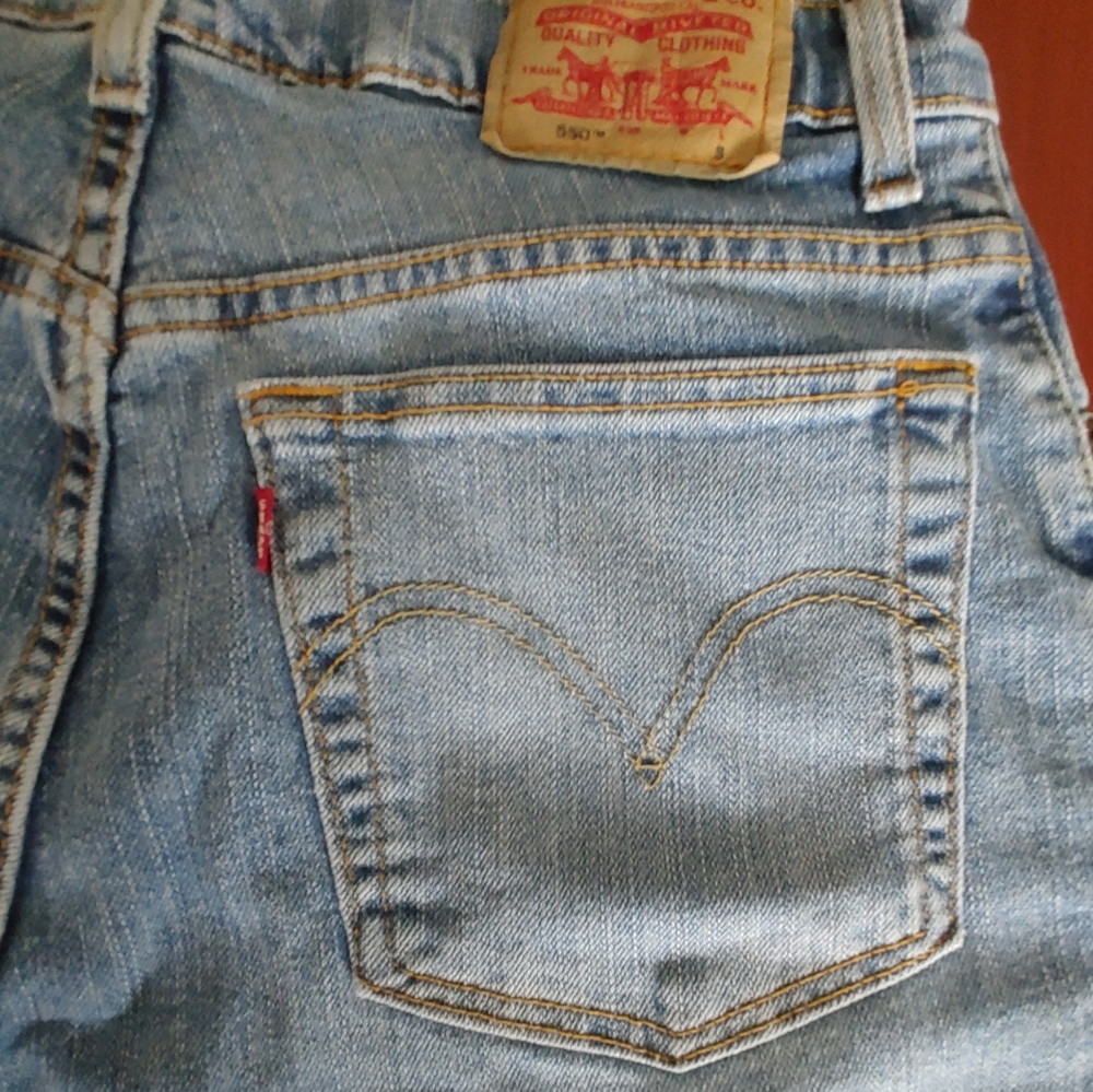 Levi's 550 Relaxed Taper Jeans in US 10 Short Light/faded wash (299)